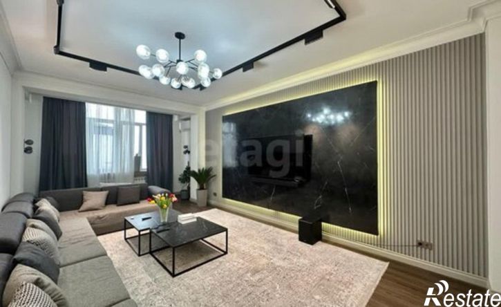 2-комн квартира ул Кадарская, 33,  д. 33