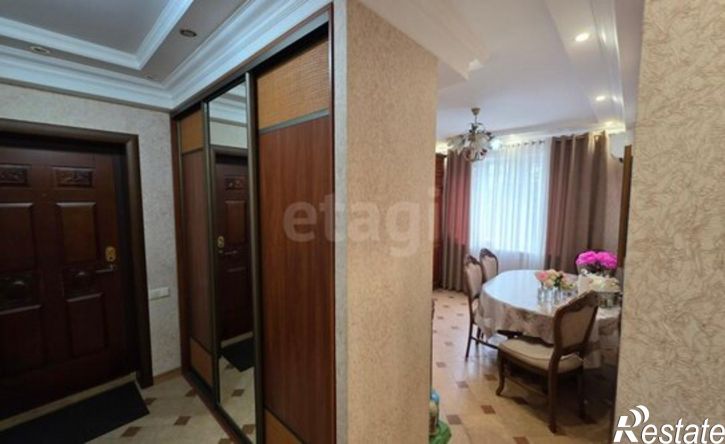 4-комн квартира улица Абдулхакима Исмаилова, 39В,  д. 39В