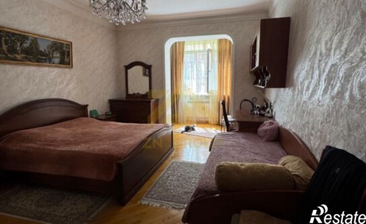 3-комн квартира улица Айвазовского, 6Б,  д. 6Б