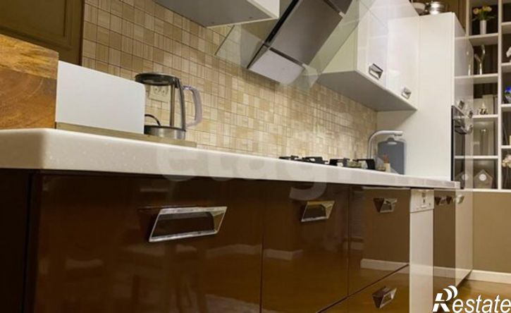 3-комн квартира ул Абдуллы Гаджиева, 15Г,  д. 15Г
