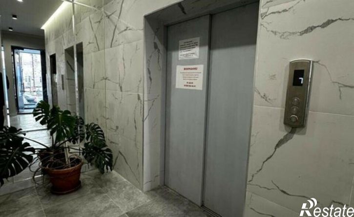 2-комн квартира улица Титова, 144к3,  д. 144к3
