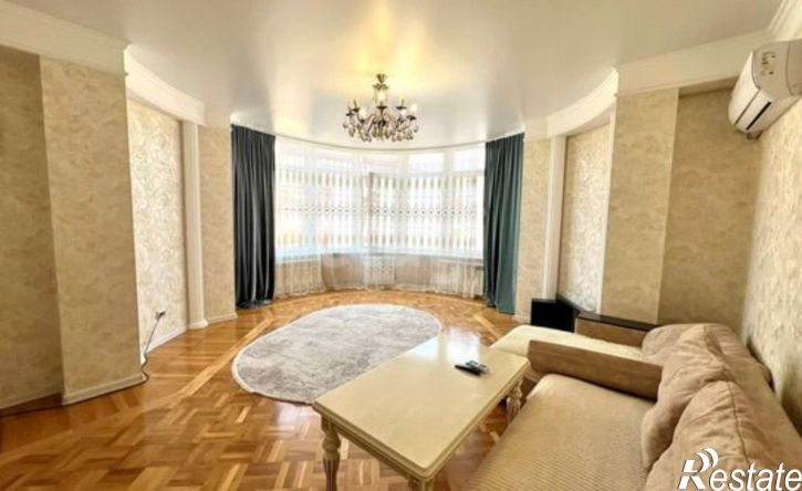 3-комн квартира ул Устарбекова, 6,  д. 6