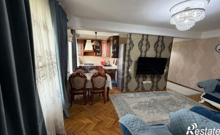 3-комн квартира ул Ирчи Казака, 118,  д. 118