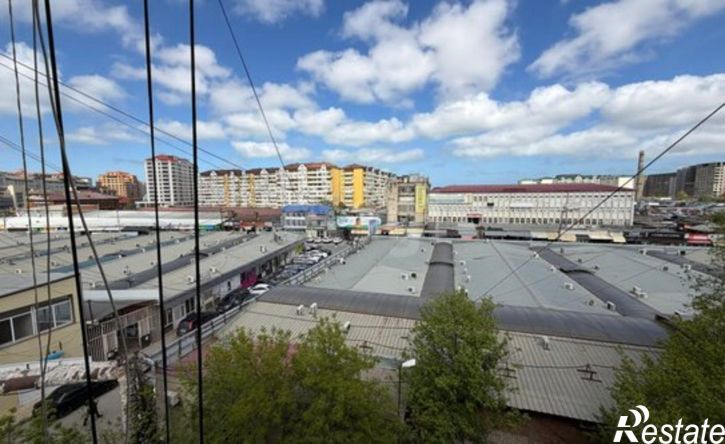 3-комн квартира ул Ирчи Казака, 118,  д. 118