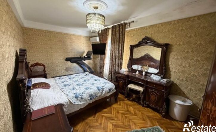 3-комн квартира ул Ирчи Казака, 118,  д. 118