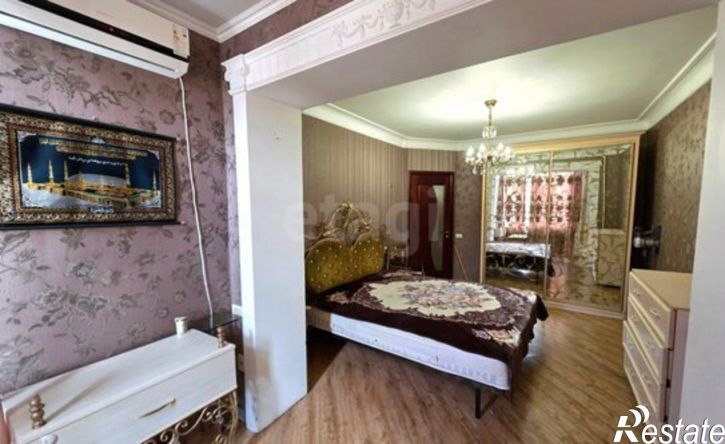 3-комн квартира улица Абдулхакима Исмаилова, 35Б,  д. 35Б