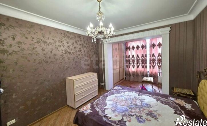 3-комн квартира улица Абдулхакима Исмаилова, 35Б,  д. 35Б