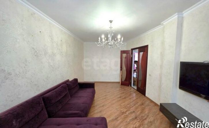 3-комн квартира улица Абдулхакима Исмаилова, 35Б,  д. 35Б