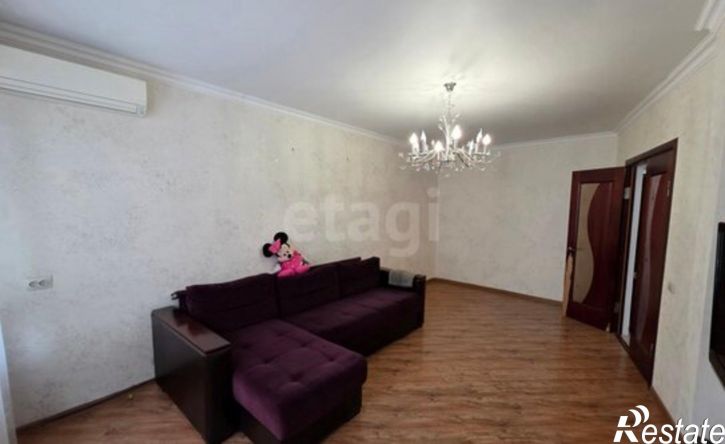 3-комн квартира улица Абдулхакима Исмаилова, 35Б,  д. 35Б