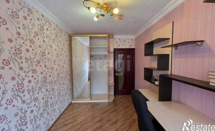 3-комн квартира улица Абдулхакима Исмаилова, 35Б,  д. 35Б