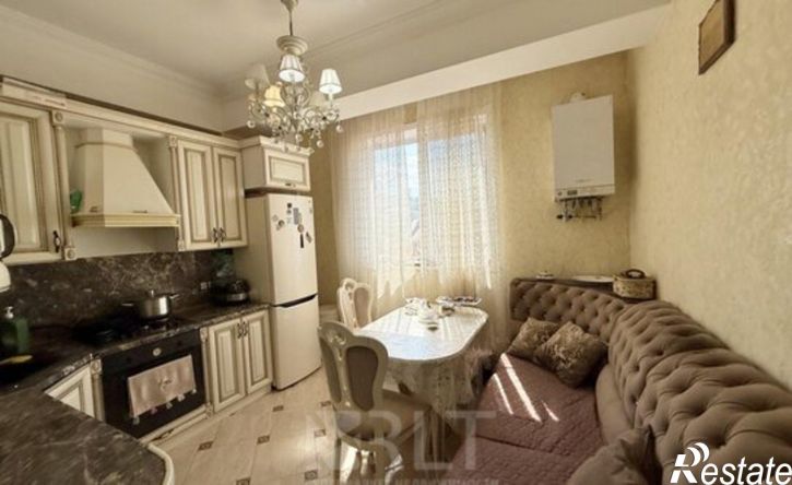 3-комн квартира улица Митарова, 3,  д. 3