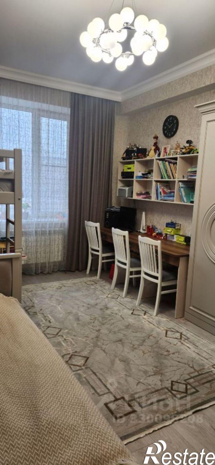 3-комн квартира проспект Петра I, 131,  д. 131