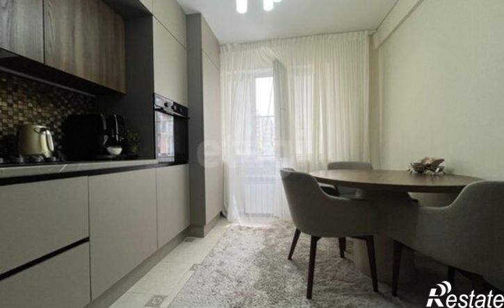 4-комн квартира проспект Али-Гаджи Акушинского, 98,  д. 98