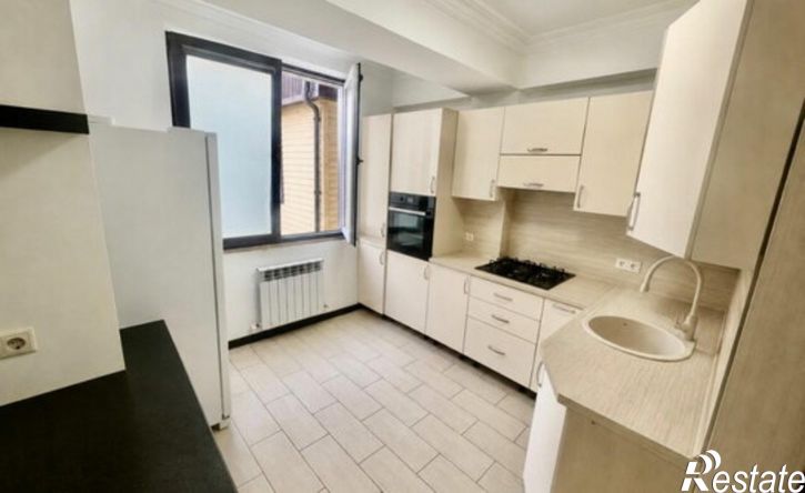 4-комн квартира улица Энергетиков, 49,  д. 49