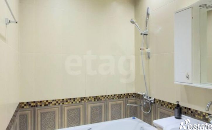 3-комн квартира проспект Али-Гаджи Акушинского, 49,  д. 49