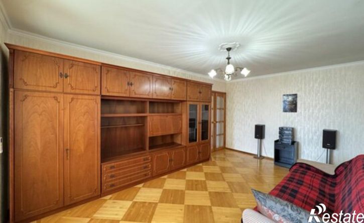 3-комн квартира улица Ирчи Казака, 3,  д. 3