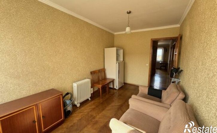3-комн квартира улица Ирчи Казака, 3,  д. 3