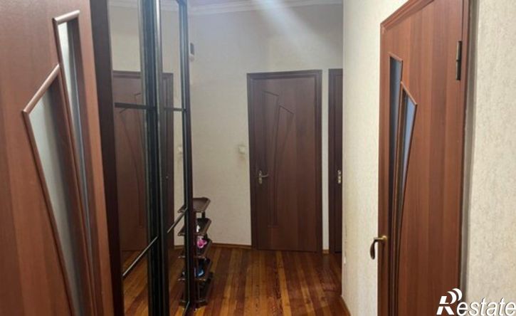 2-комн квартира улица Абдуразака Шахбанова, 18Б,  д. 18Б
