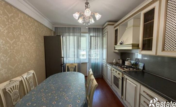 2-комн квартира пр-кт Гамидова, 49 8,  д. 49 8,  к. 8