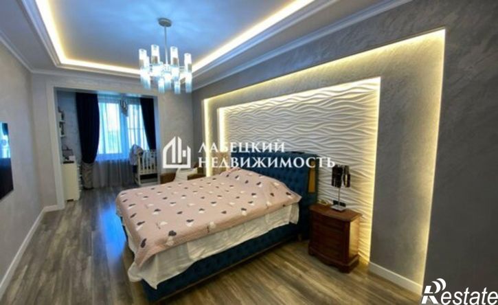 3-комн квартира улица Каммаева, 15В,  д. 15В