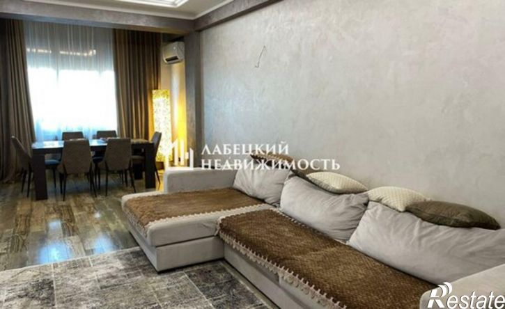 3-комн квартира улица Каммаева, 15В,  д. 15В