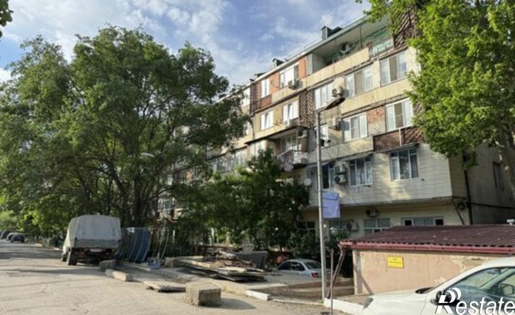 2-комн квартира проспект Имама Шамиля, 27,  д. 27
