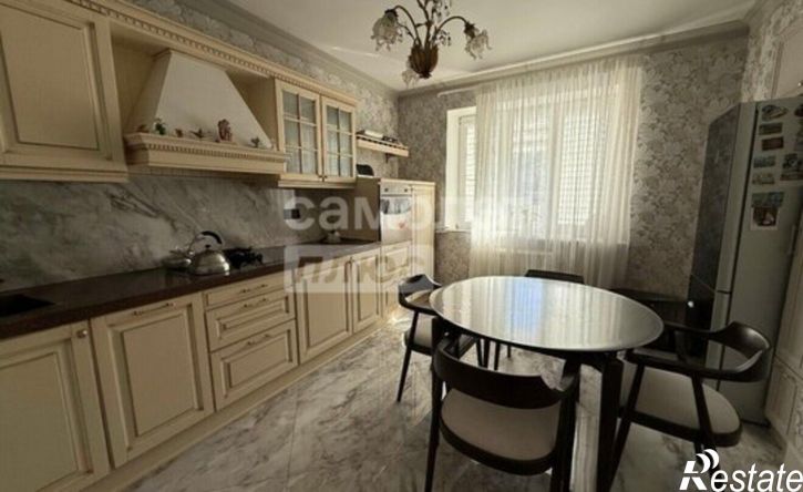 3-комн квартира проспект Имама Шамиля, 42Г,  д. 42Г