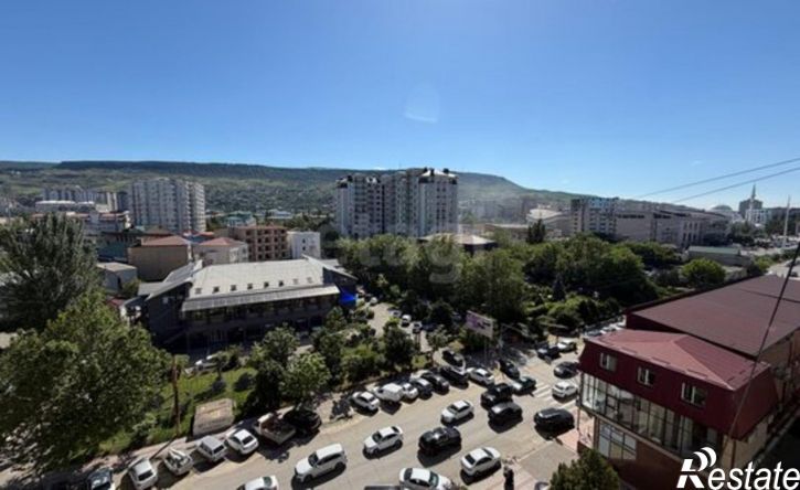 3-комн квартира улица Ирчи Казака, 5А,  д. 5А