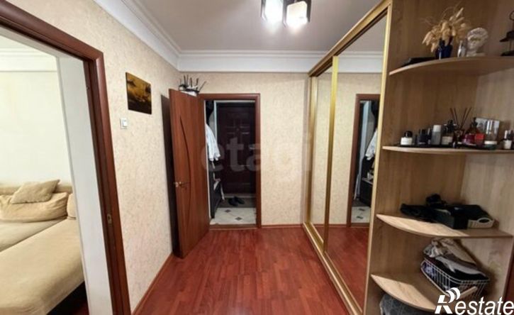 4-комн квартира улица Лаптиева, 63,  д. 63