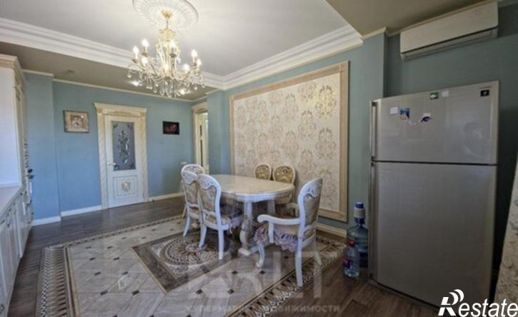4-комн квартира пр-кт Гамидова, 7Б,  д. 7Б