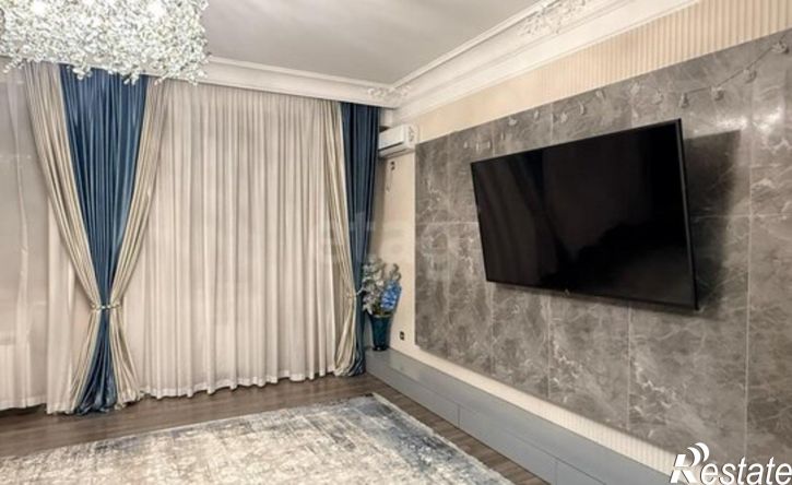 3-комн квартира улица Абдулхакима Исмаилова, 80В,  д. 80В