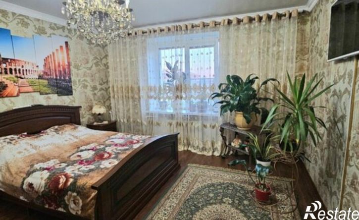 4-комн квартира ул Комарова, 6,  д. 6