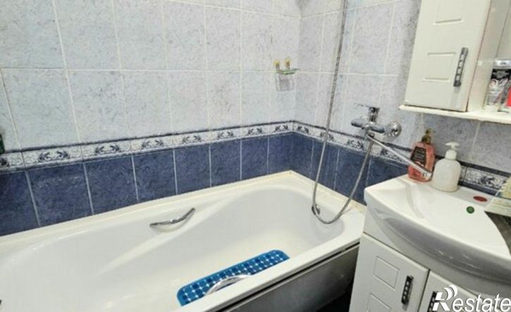 4-комн квартира ул Комарова, 6,  д. 6