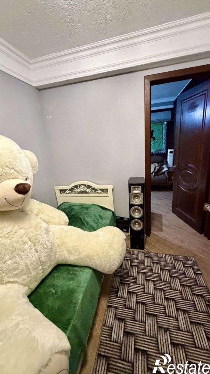 3-комн квартира улица Лаптиева, 53В,  д. 53В