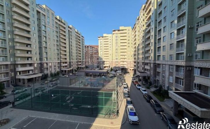 2-комн квартира улица Титова, 144к3,  д. 144к3