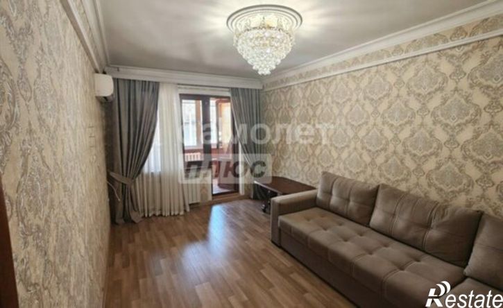 2-комн квартира улица Ирчи Казака, 80,  д. 80