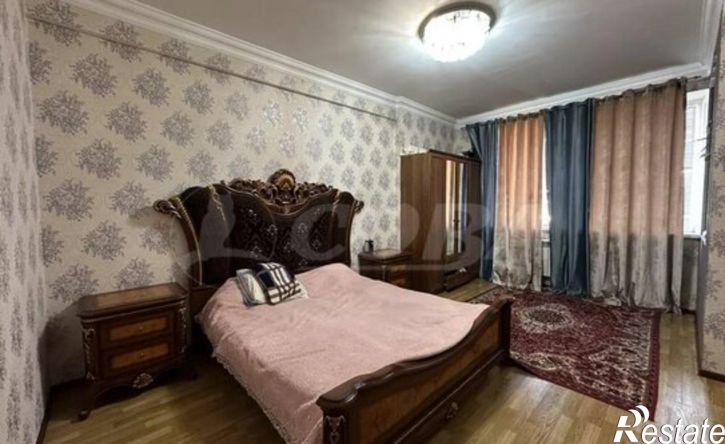 3-комн квартира пр-кт Насрутдинова, 55Б,  д. 55Б
