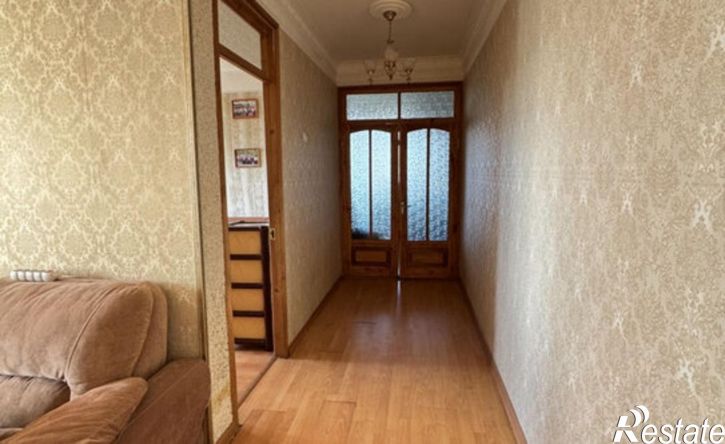 3-комн квартира пр-кт Гамидова, 57,  д. 57