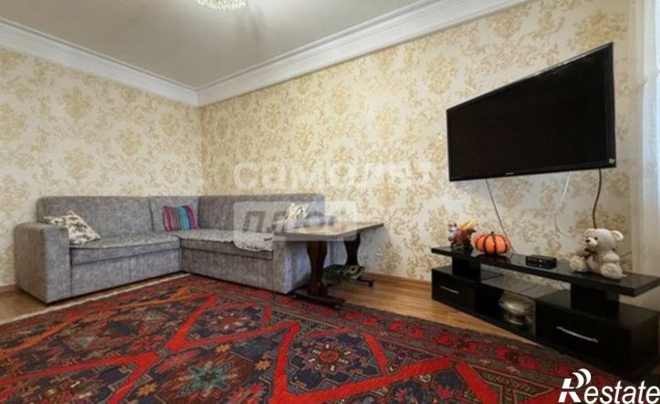 2-комн квартира проспект Гамидова, 49 к8,  д. 49 к8