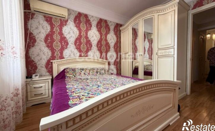 2-комн квартира проспект Гамидова, 49 к8,  д. 49 к8