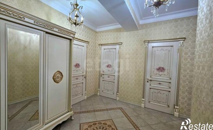 3-комн квартира улица Абдулхакима Исмаилова, 5Б,  д. 5Б