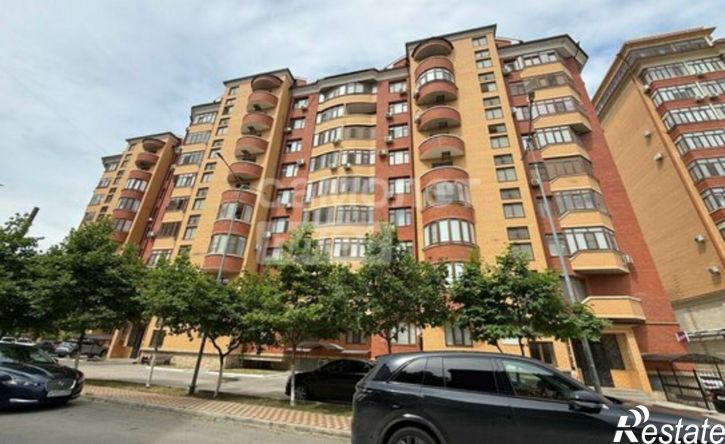 3-комн квартира улица Юсупова, 63,  д. 63