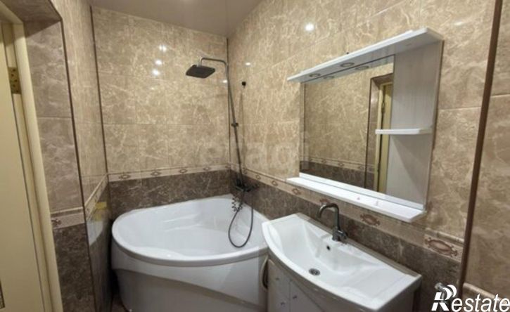 2-комн квартира улица Эльзы Ибрагимовой, 27Е,  д. 27Е