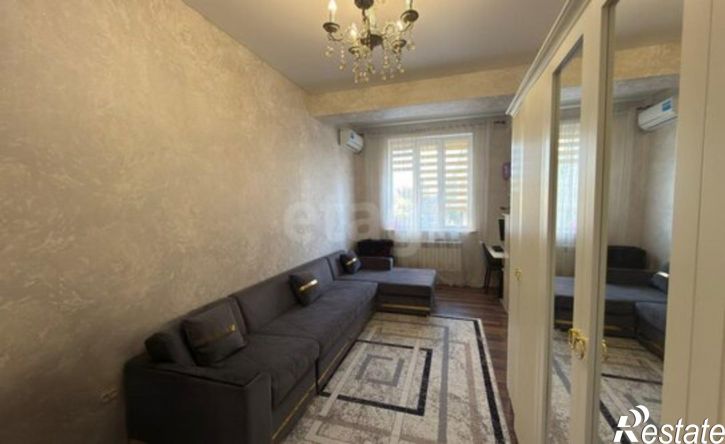 2-комн квартира улица Эльзы Ибрагимовой, 27Е,  д. 27Е