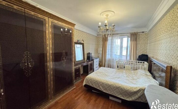 3-комн квартира пр-кт Гамидова, 49 7,  д. 49 7,  к. 7