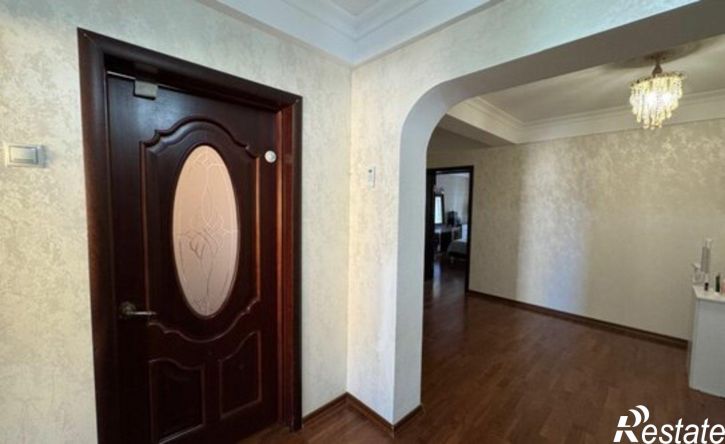 3-комн квартира пр-кт Гамидова, 49 7,  д. 49 7,  к. 7