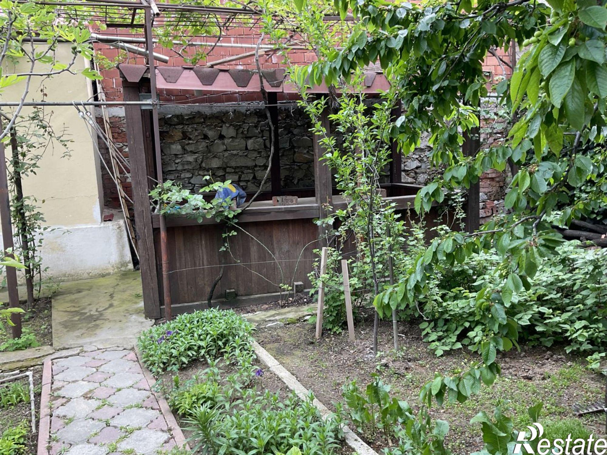 Купить дачу, дом, коттедж за 43 000 000 рублей на тупик Амет-Хана Султана 3-й, 15