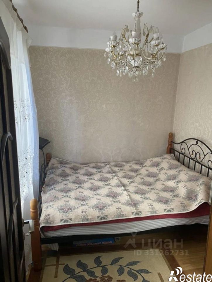 3-комн квартира улица Толстого, 3,  д. 3