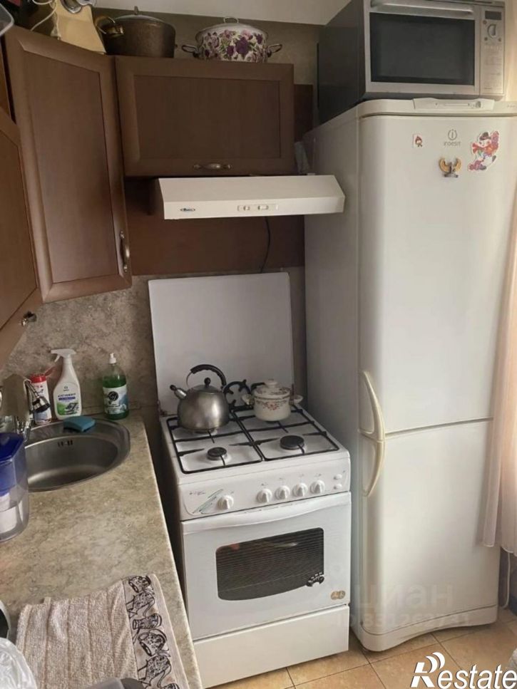 3-комн квартира улица Толстого, 3,  д. 3