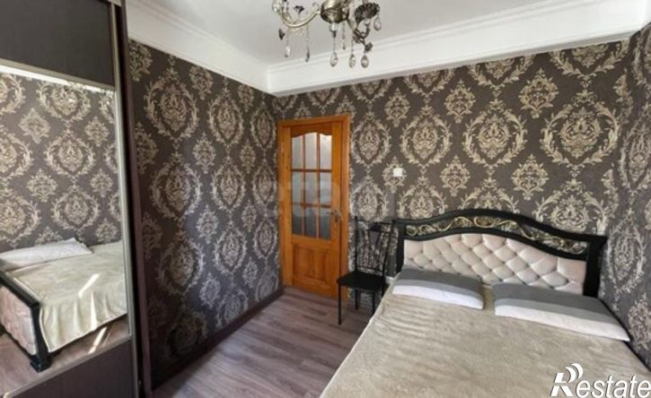 4-комн квартира улица Ирчи Казака, 122А,  д. 122А